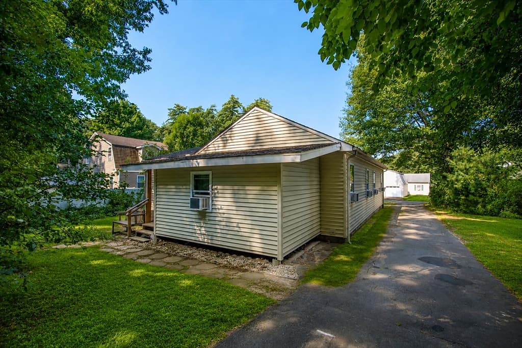52 Cottage, Enfield CT 06082 photo 34