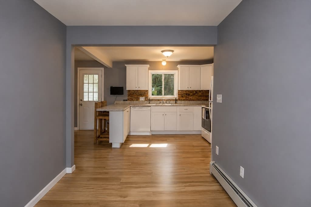 52 Cottage, Enfield CT 06082 photo 8