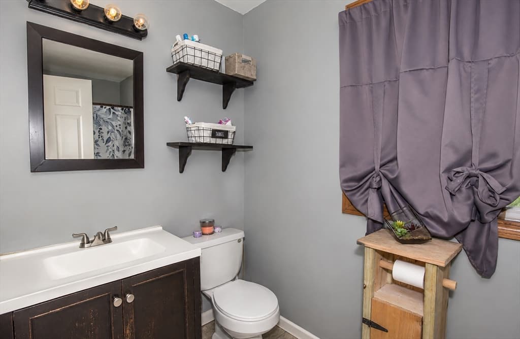52 Cottage, Enfield CT 06082 photo 21