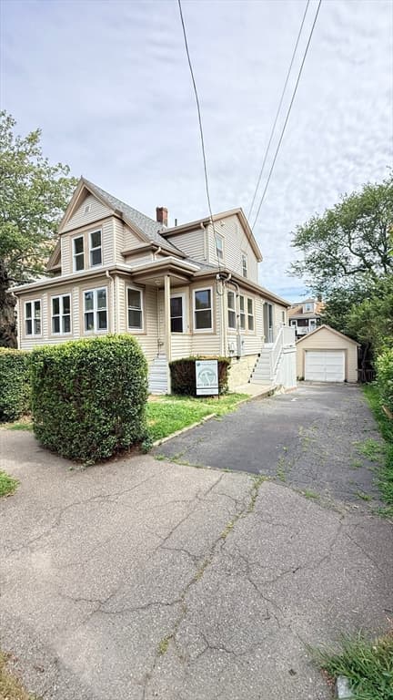 178 Farrington St, Quincy MA 02170