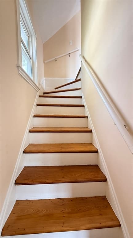 178 Farrington St, Quincy MA 02170 photo 14