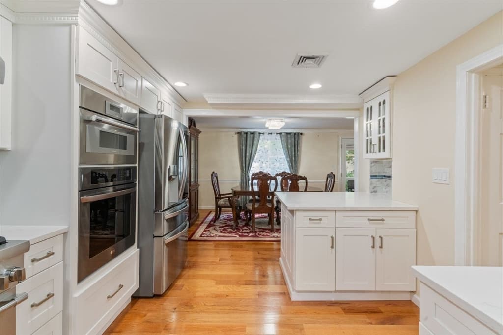 560 Worcester St, Wellesley MA 02481 photo 16