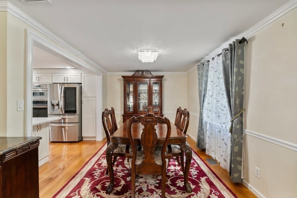 560 Worcester St, Wellesley MA 02481 photo 9