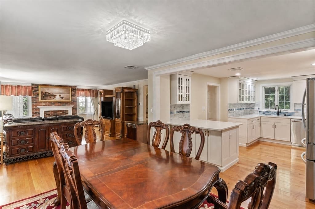 560 Worcester St, Wellesley MA 02481 photo 11