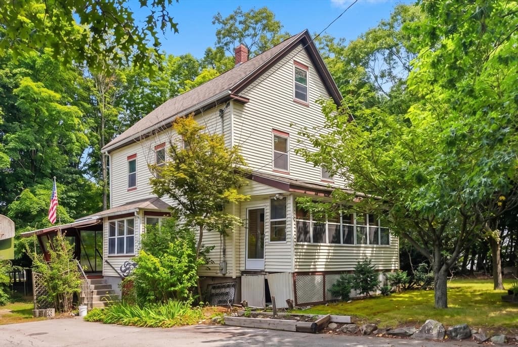 164 Green, Woburn MA 01801