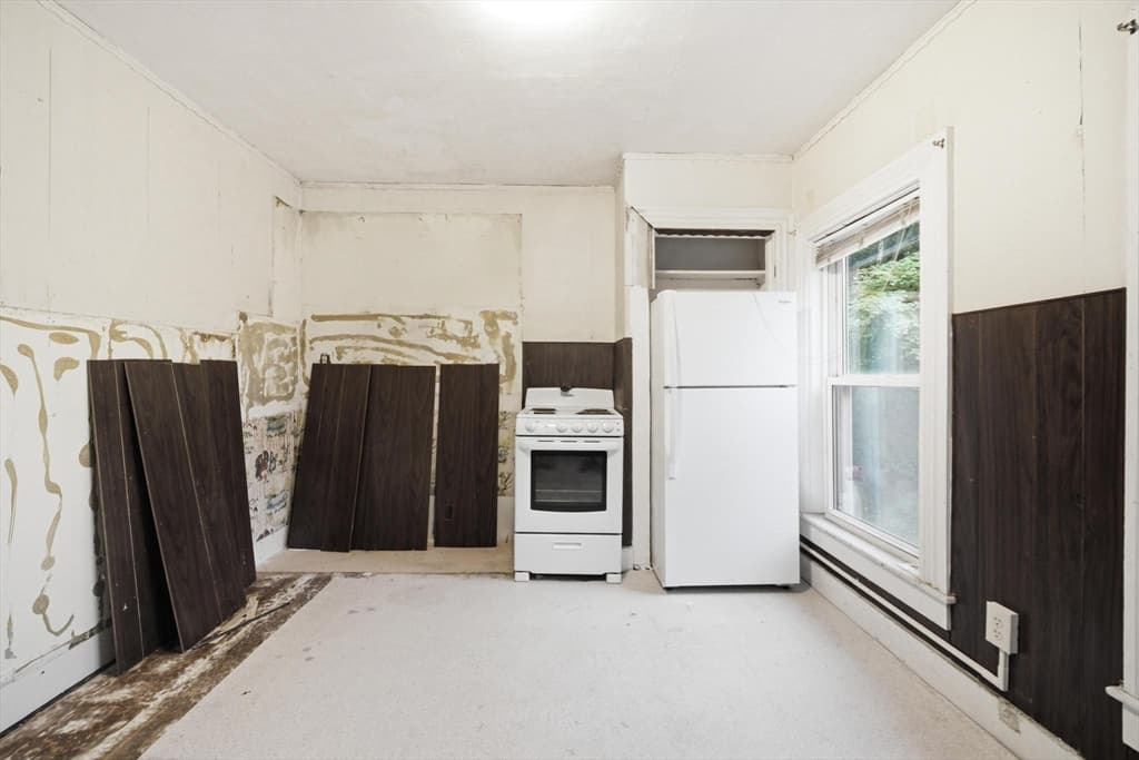 219 Montvale, Woburn MA 01801 photo 30