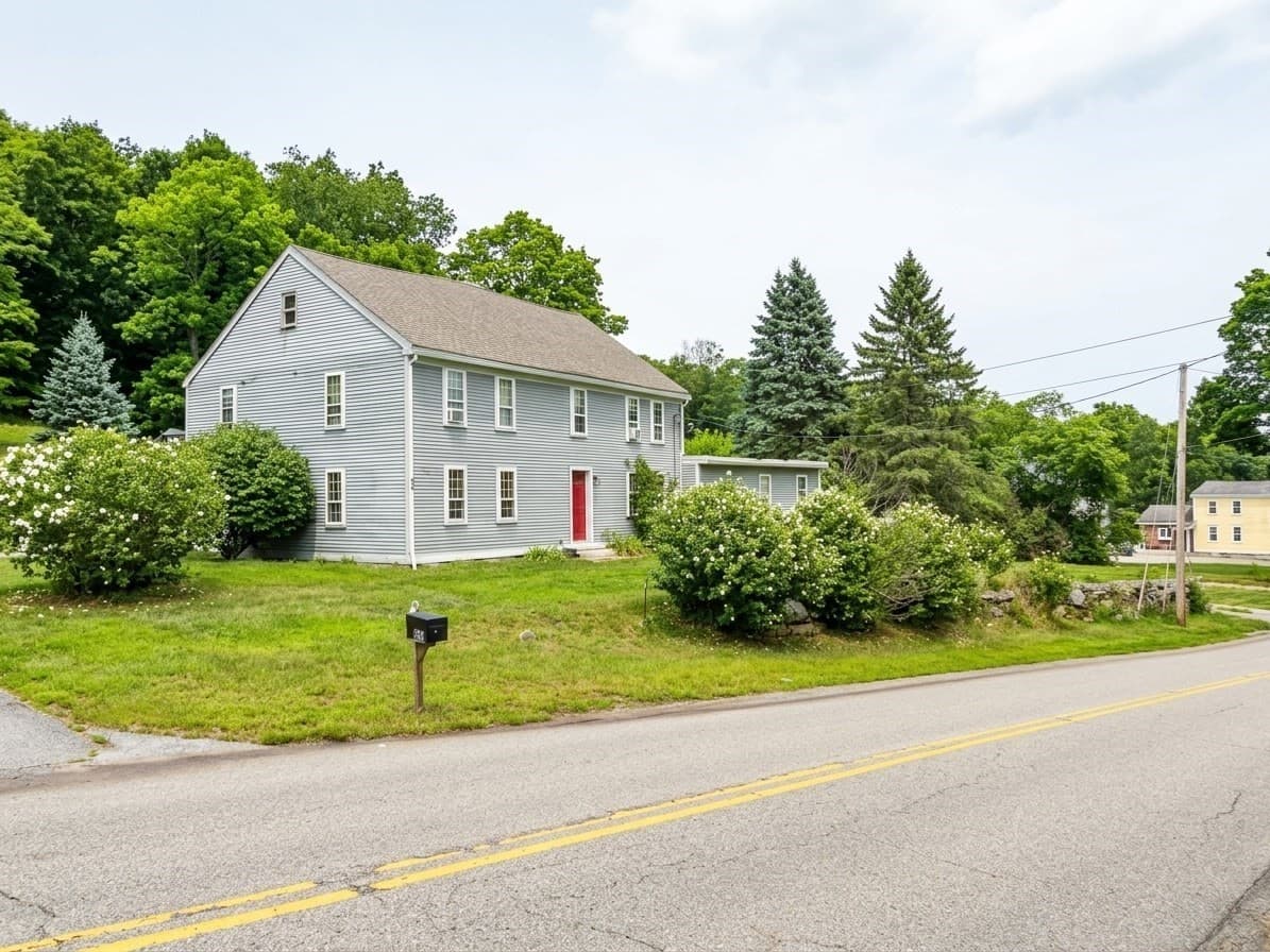 829 W Lowell Ave, Haverhill MA 01832