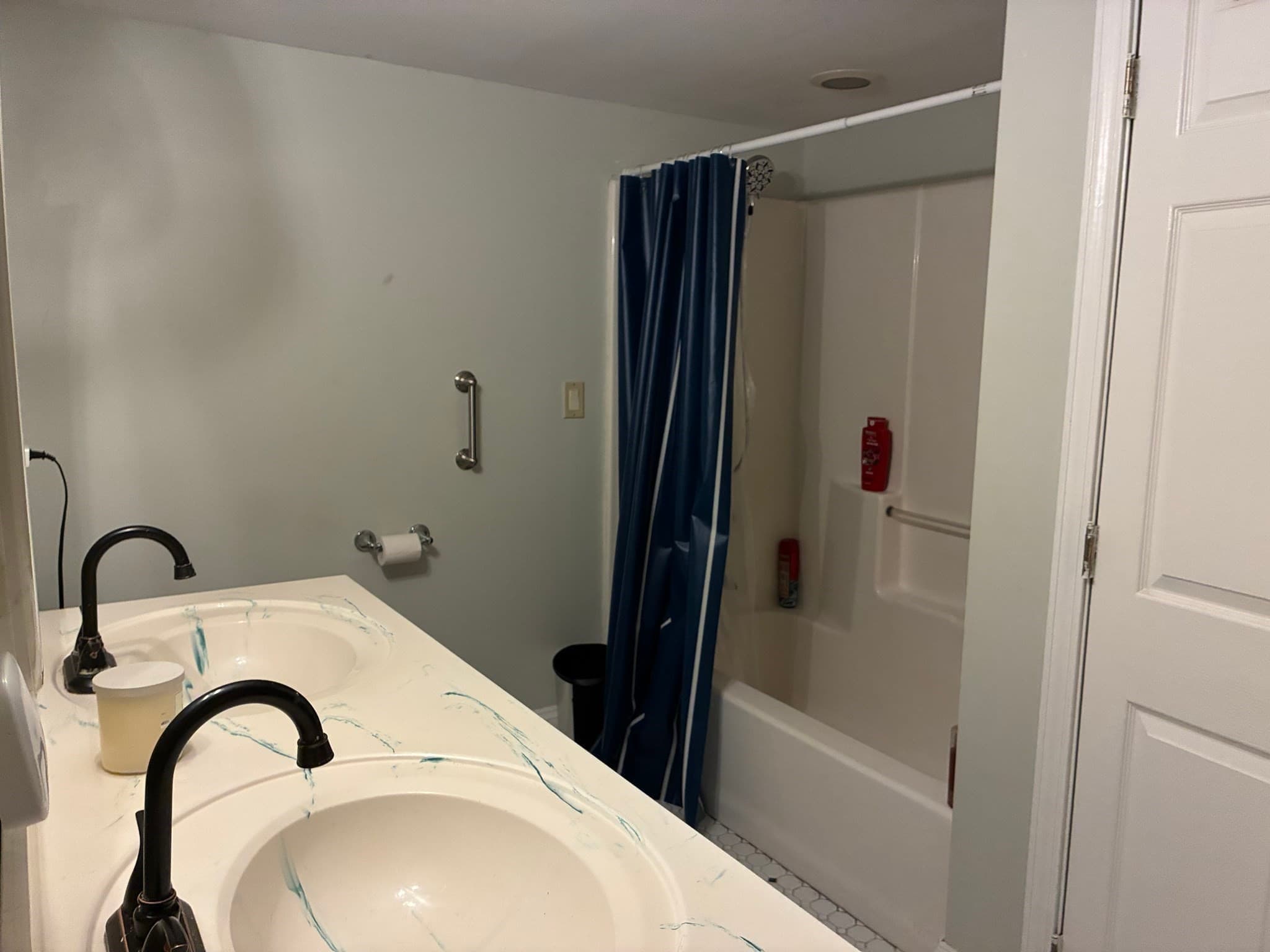 Multi Family at 829 W Lowell Ave, Haverhill MA 01832, Haverhill, photo 5 of 16