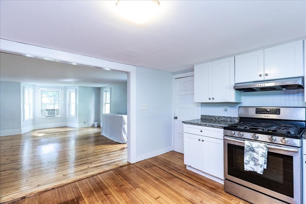 Condominium at 946 Bay Rd. # 2, Hamilton MA 01982, photo 12 of 27