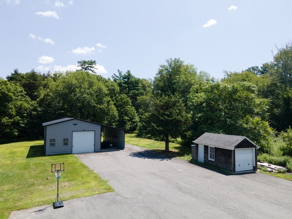 511 Old Fall River Rd, Dartmouth MA 02747 photo 6