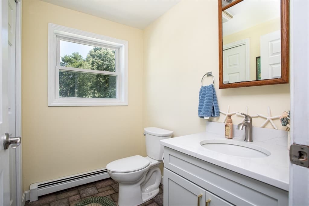 511 Old Fall River Rd, Dartmouth MA 02747 photo 26