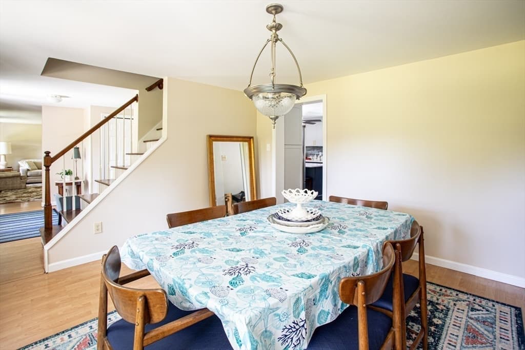 511 Old Fall River Rd, Dartmouth MA 02747 photo 24