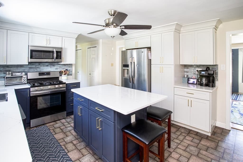 511 Old Fall River Rd, Dartmouth MA 02747 photo 14