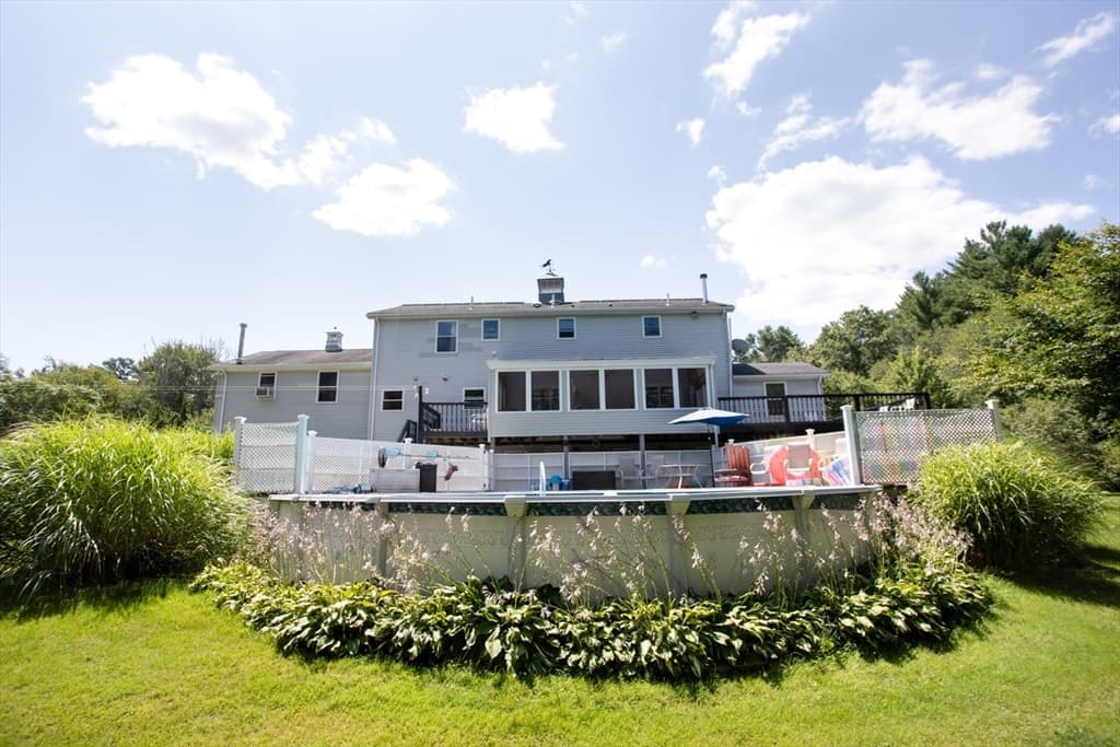511 Old Fall River Rd, Dartmouth MA 02747 photo 4