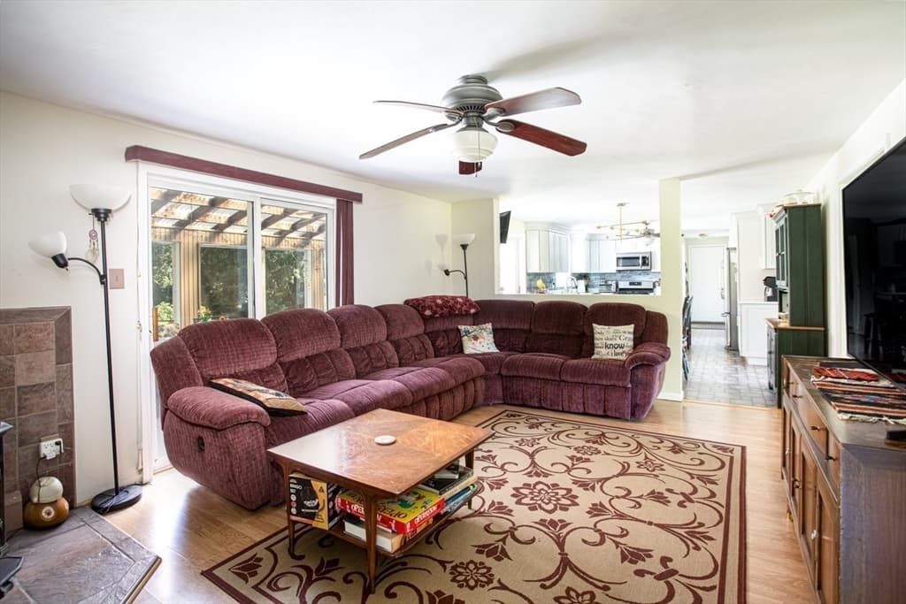 511 Old Fall River Rd, Dartmouth MA 02747 photo 21