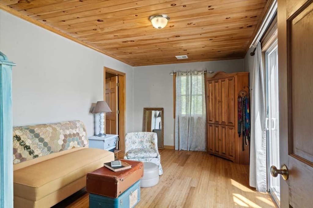 212 Grove St, Clinton MA 01510 photo 14