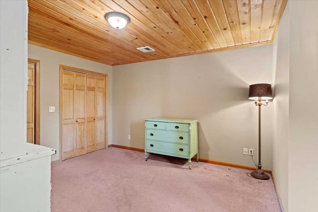 212 Grove St, Clinton MA 01510 photo 15