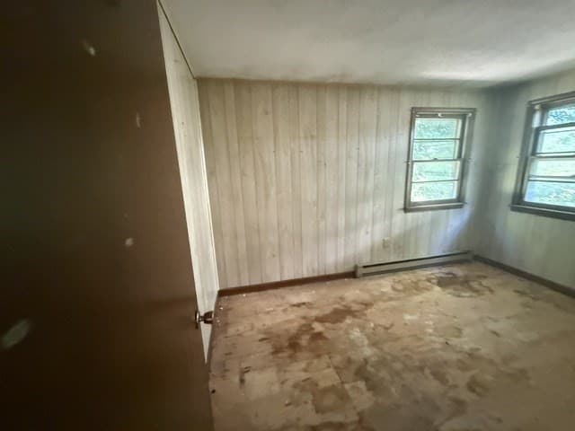 6 Holly St, Oxford MA 01540 photo 6