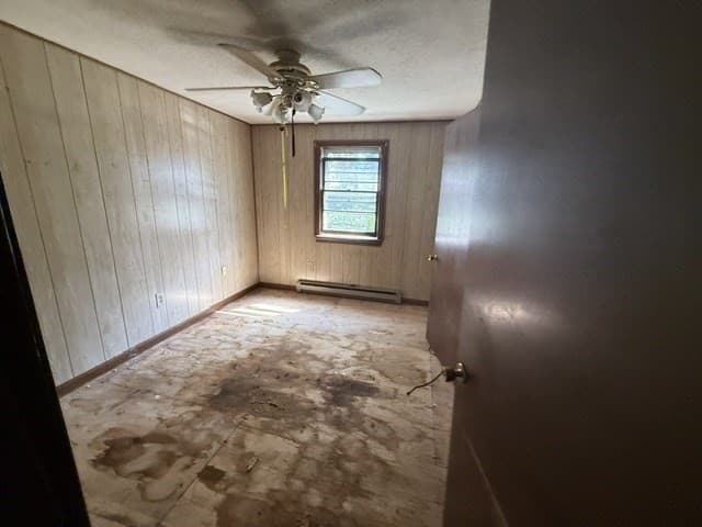 6 Holly St, Oxford MA 01540 photo 8