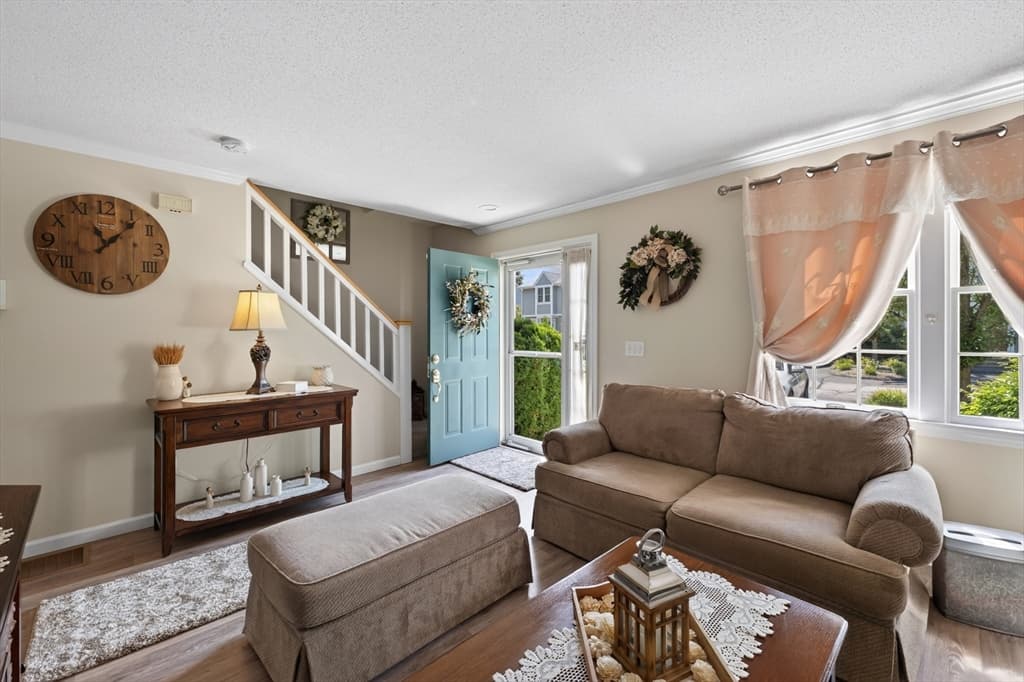 735 Willett Ave # 305, East Providence RI 02915 photo 9