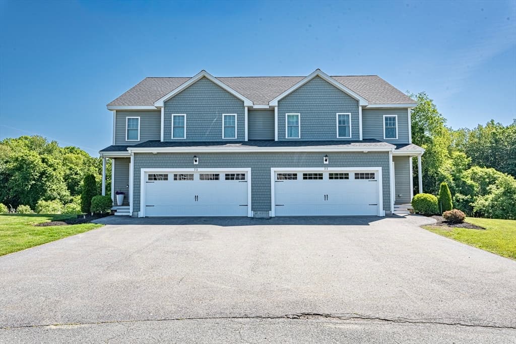 77 Riverside Dr # 77, Lakeville MA 02347