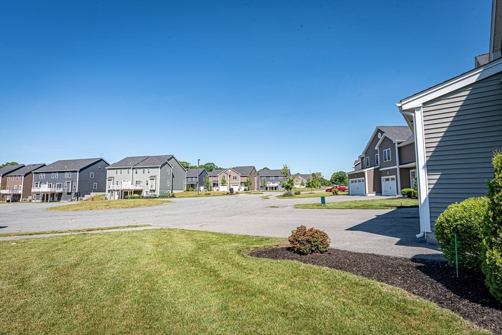 77 Riverside Dr # 77, Lakeville MA 02347 photo 41