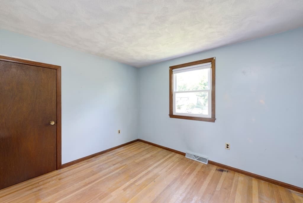 10 Chester Rd, Billerica MA 01821 photo 23