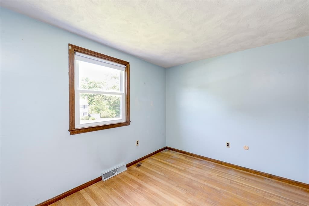 10 Chester Rd, Billerica MA 01821 photo 22