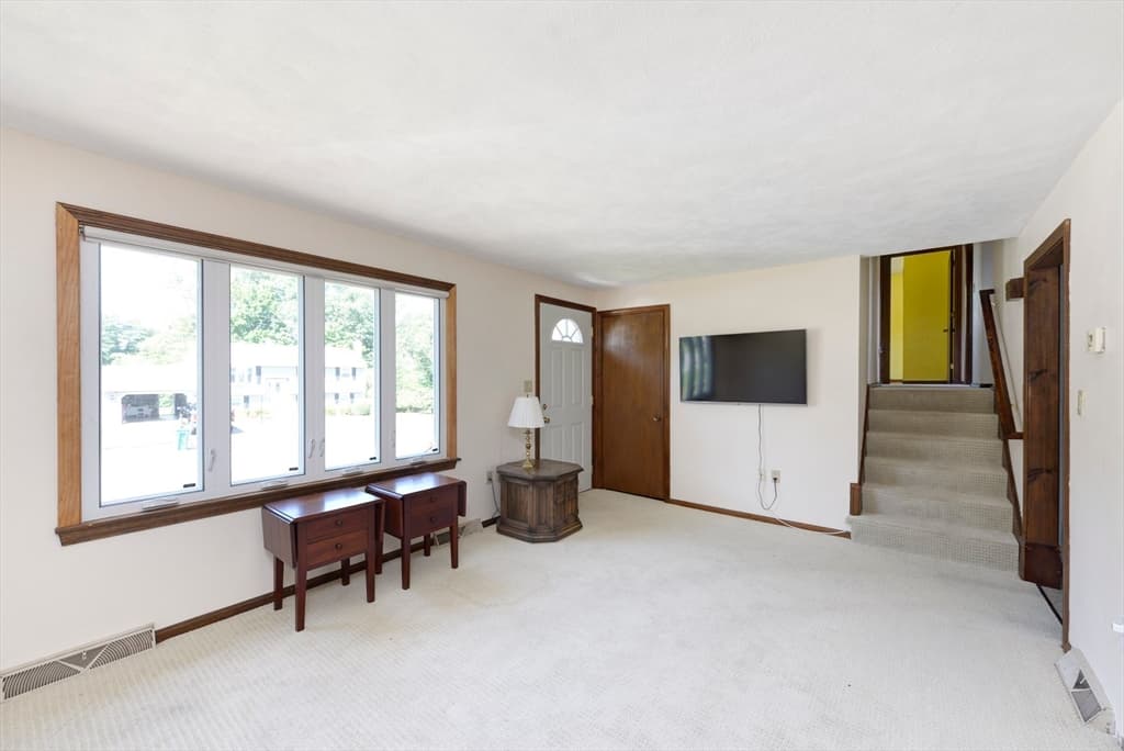 10 Chester Rd, Billerica MA 01821 photo 15