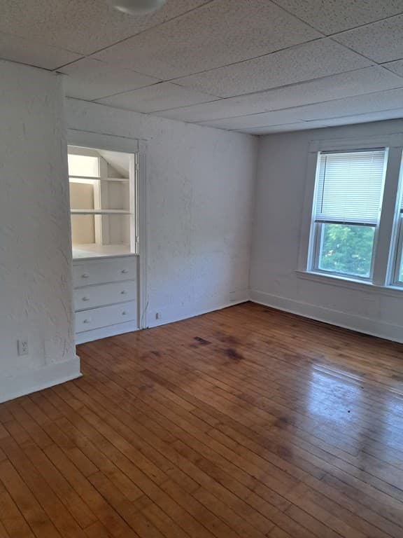Apartment at 21 Coes St # 2r, Worcester MA 01603, photo 5 of 21