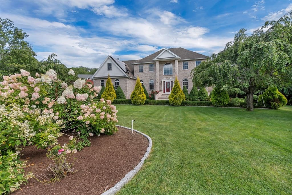 18 Steeple Ln, Lincoln RI 02865 photo 3