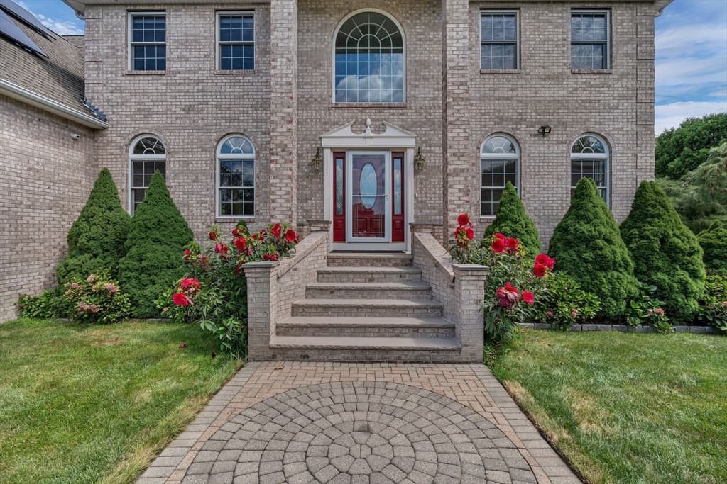 18 Steeple Ln, Lincoln RI 02865 photo 5