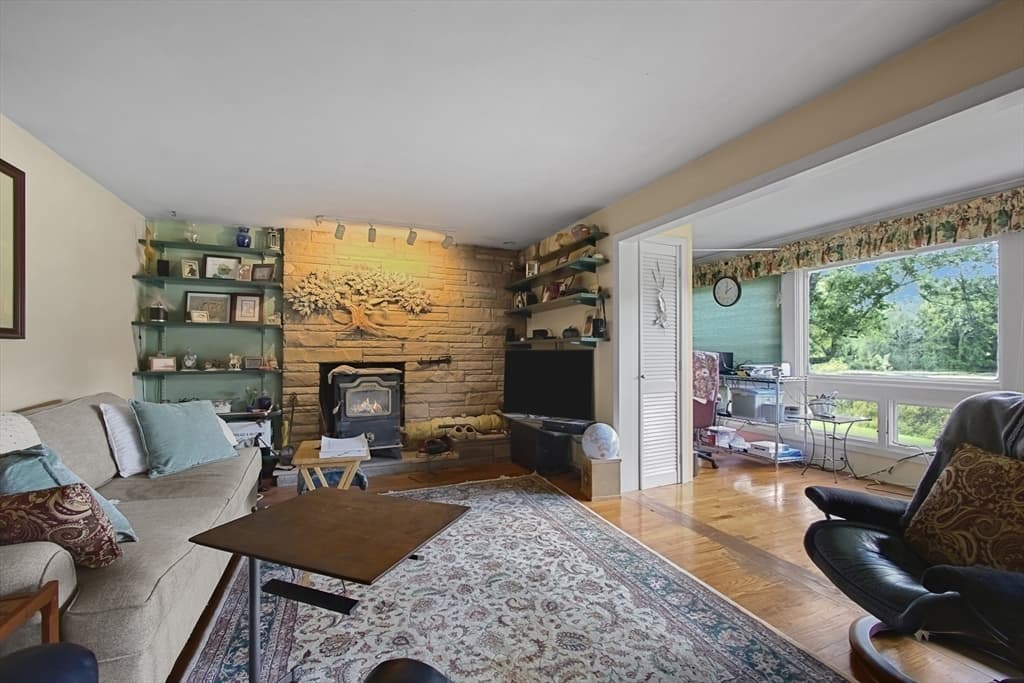 138 Sutton Ave., Oxford MA 01540 photo 14