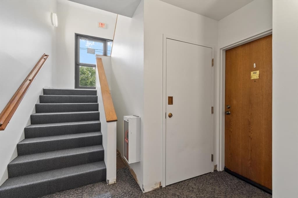 593 Main St, Leominster MA 01453 photo 26