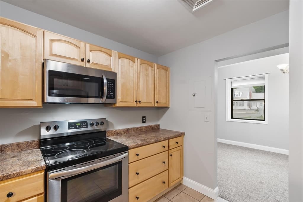 593 Main St, Leominster MA 01453 photo 9