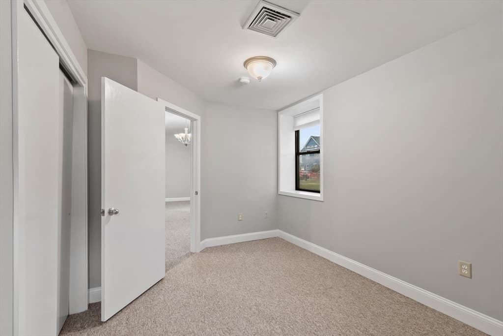 593 Main St, Leominster MA 01453 photo 18