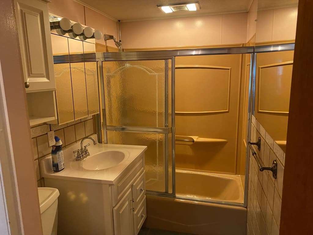 19 Blossom Street, Clinton MA 01510 photo 12