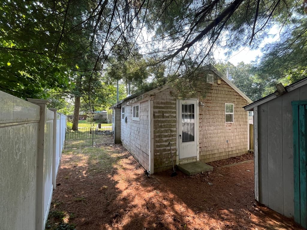 16 West St, Hanson MA 02341 photo 23