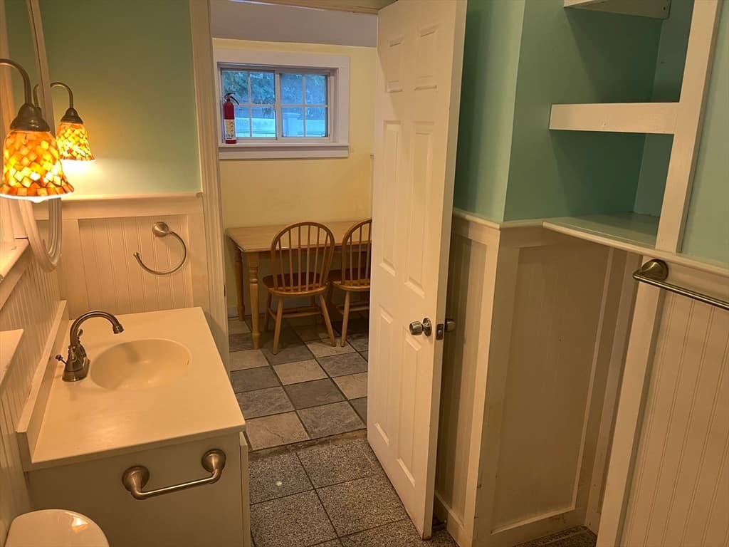 16 West St, Hanson MA 02341 photo 13