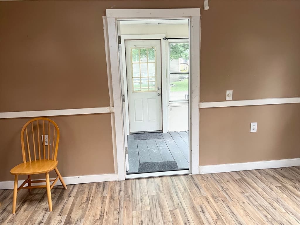 16 West St, Hanson MA 02341 photo 5