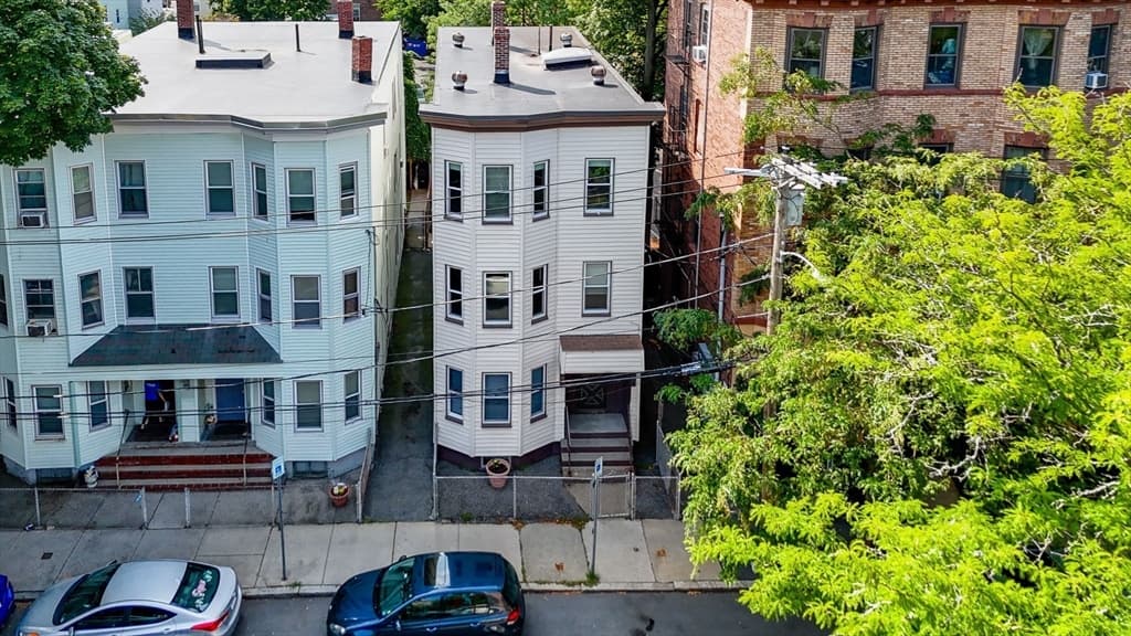 98 Willow Street, Cambridge MA 02141 photo 3