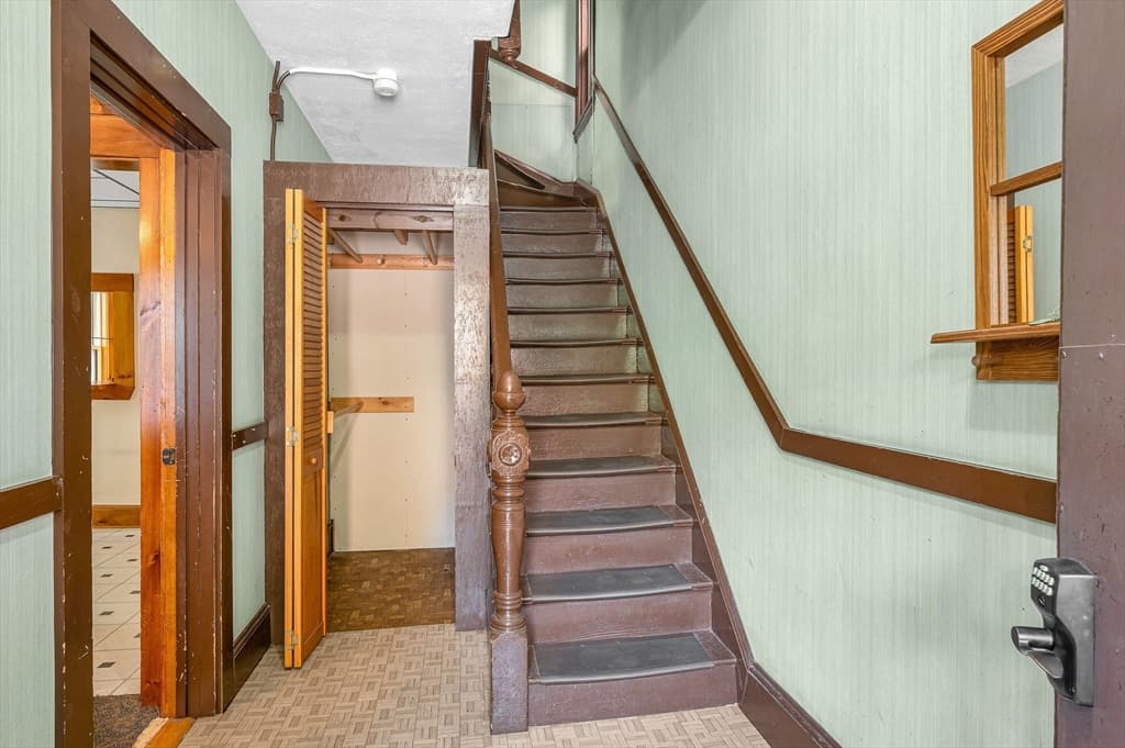 98 Willow Street, Cambridge MA 02141 photo 5