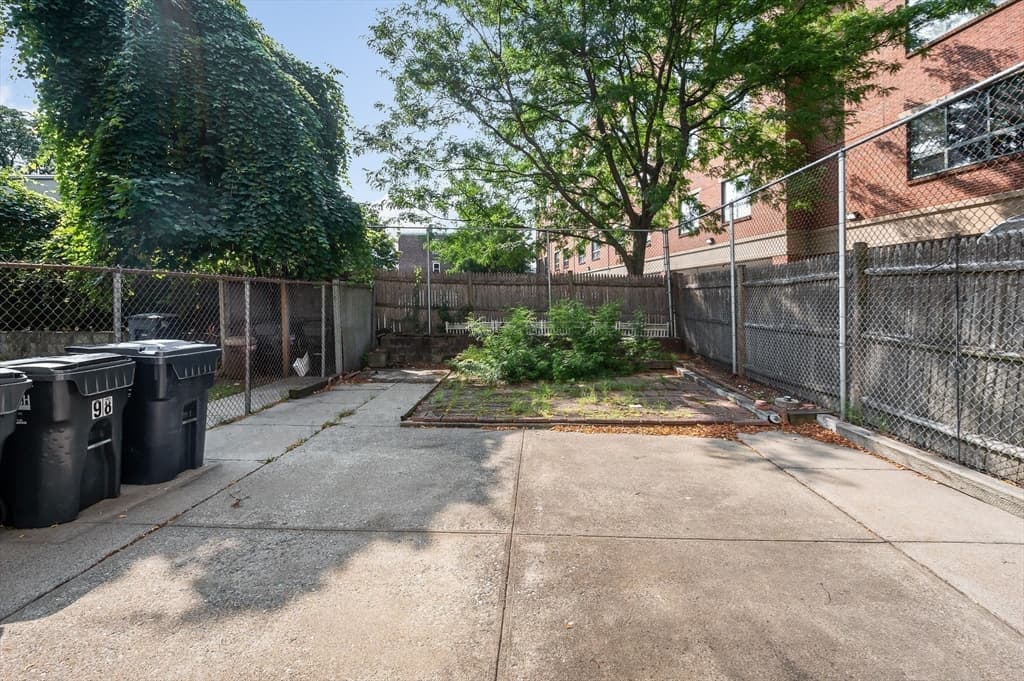 98 Willow Street, Cambridge MA 02141 photo 33