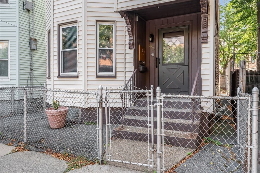 98 Willow Street, Cambridge MA 02141 photo 4
