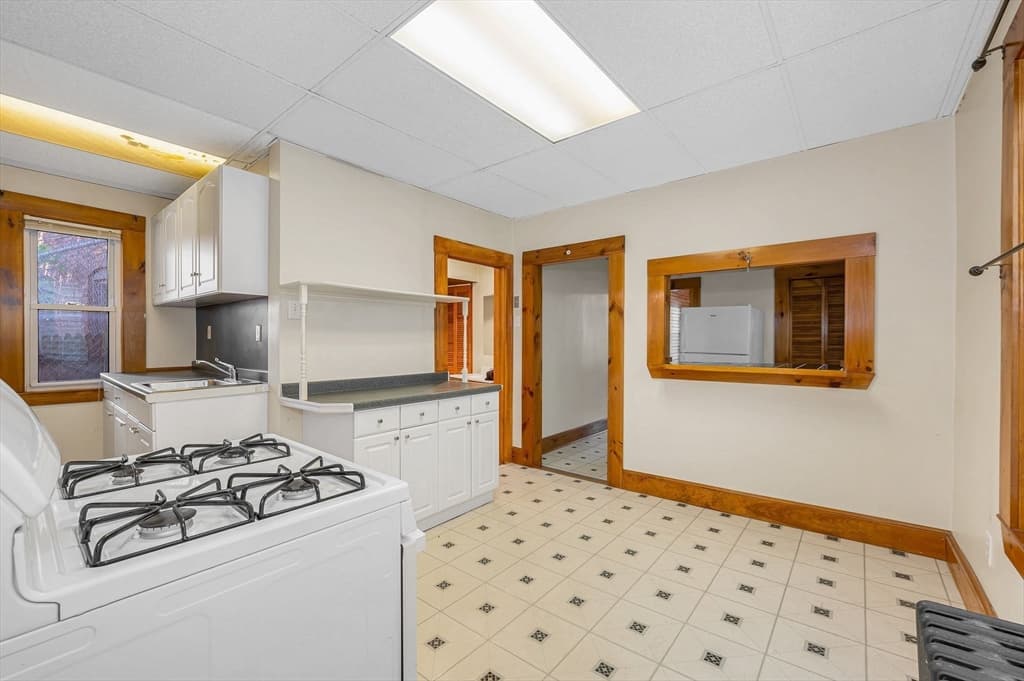 98 Willow Street, Cambridge MA 02141 photo 8