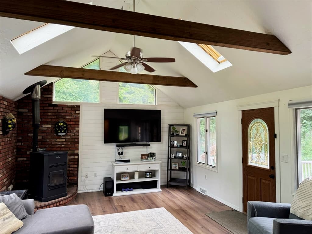 9 Westgate Rd, Billerica MA 01862 photo 2