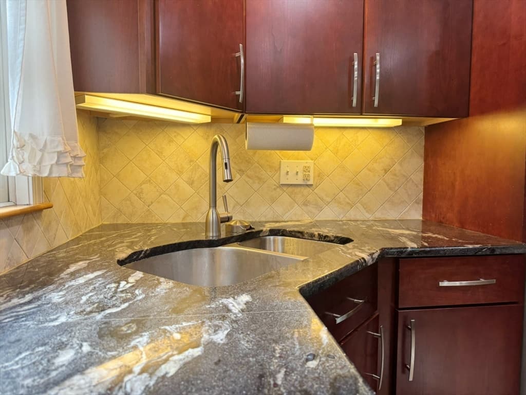 9 Westgate Rd, Billerica MA 01862 photo 12