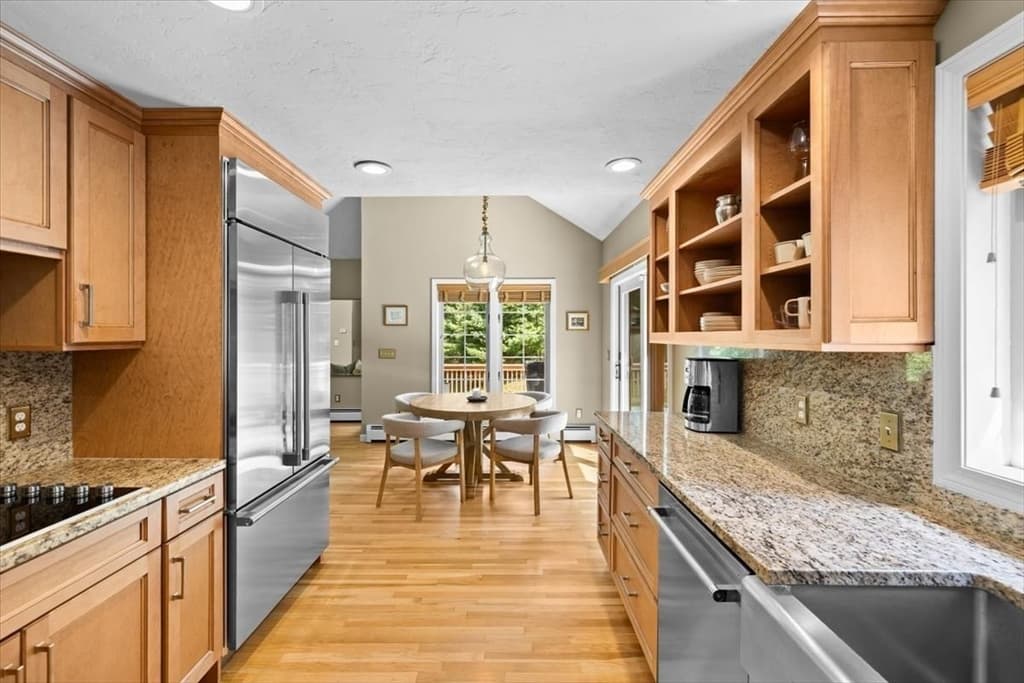 182 High St, Carver MA 02330 photo 13