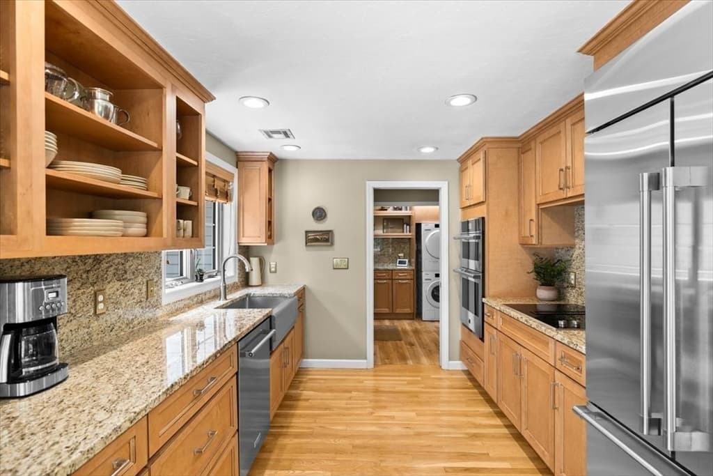 182 High St, Carver MA 02330 photo 12