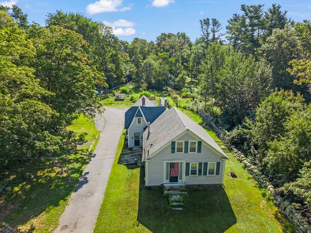 8 S Main St, Carver MA 02330 photo 13